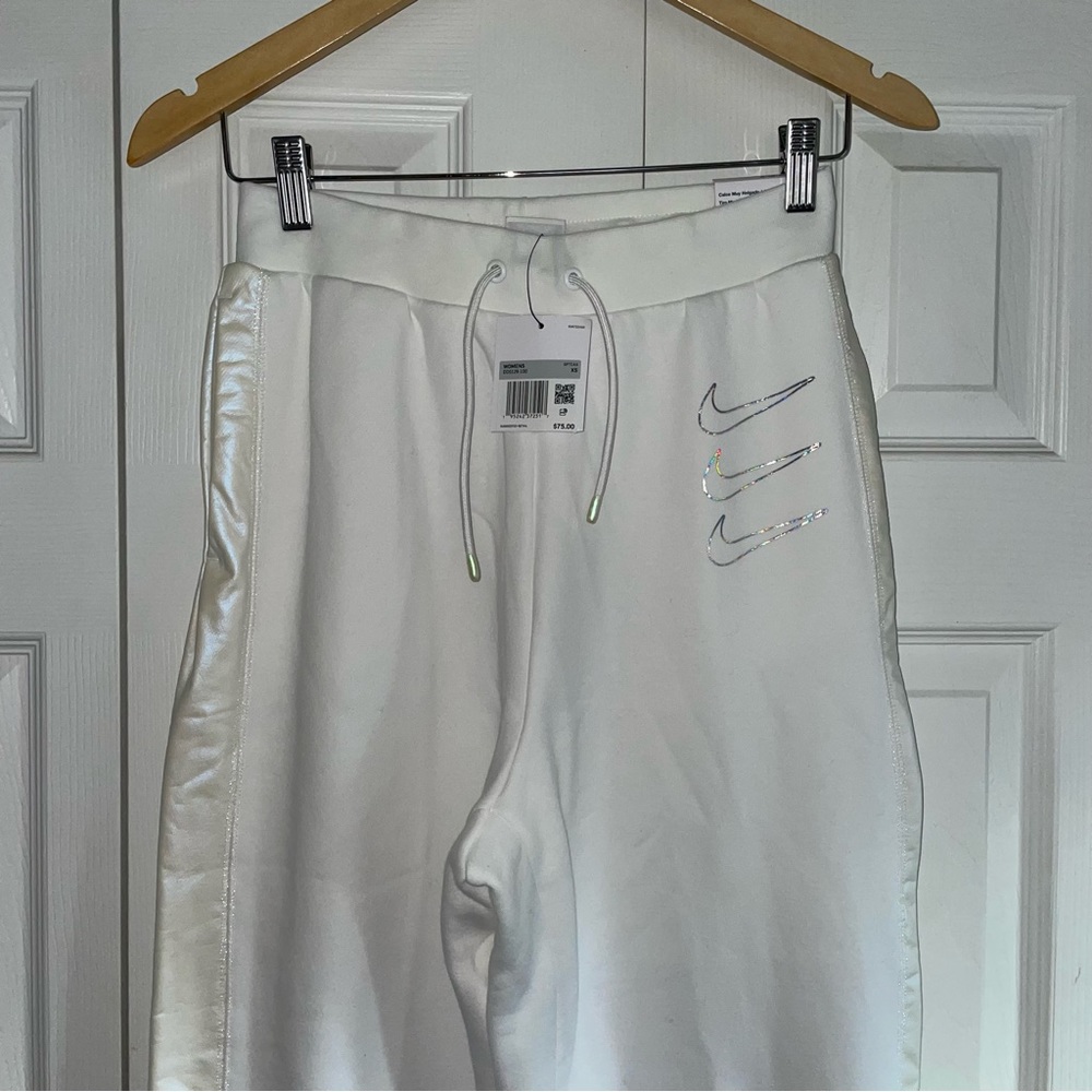Nike oversized fit mid rise joggers size XS - Picture 6 of 11